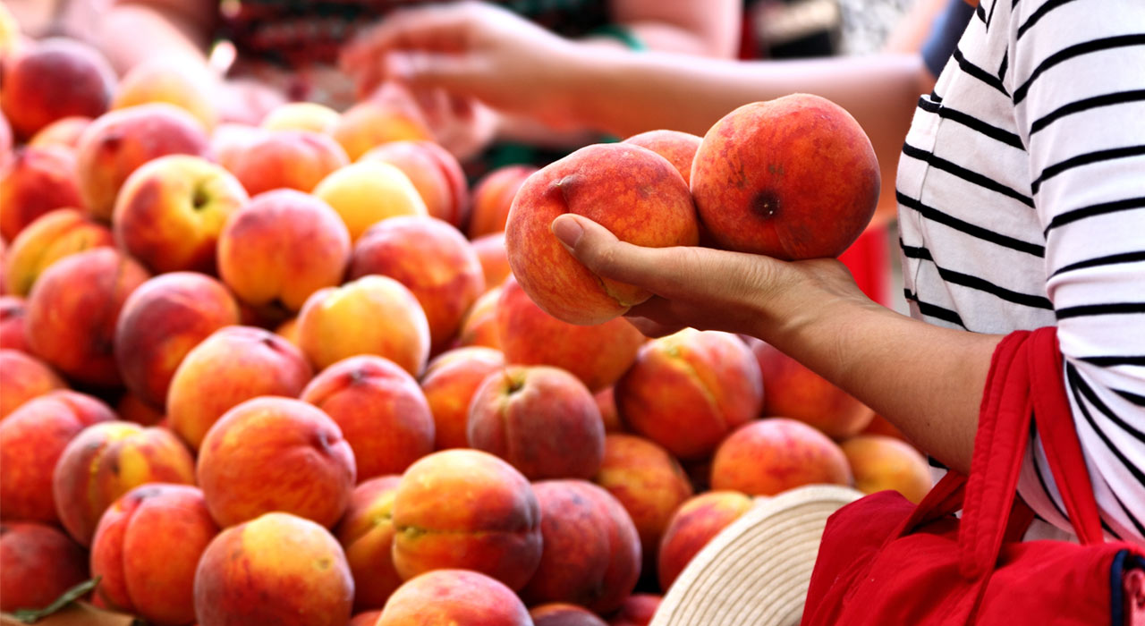 farmers' market