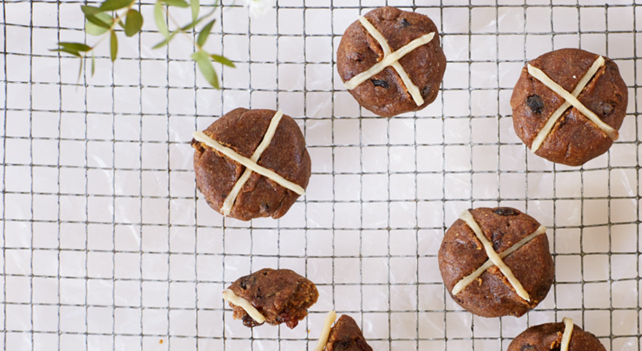 hot cross buns